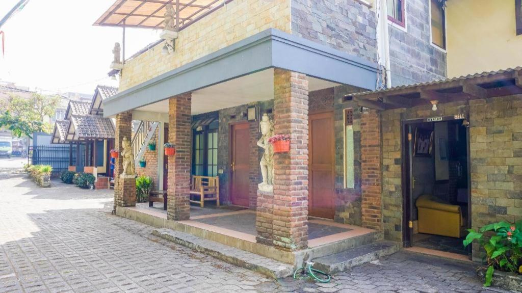 Oyo 1488 Hotel Cemara Asri Lembang Exterior foto