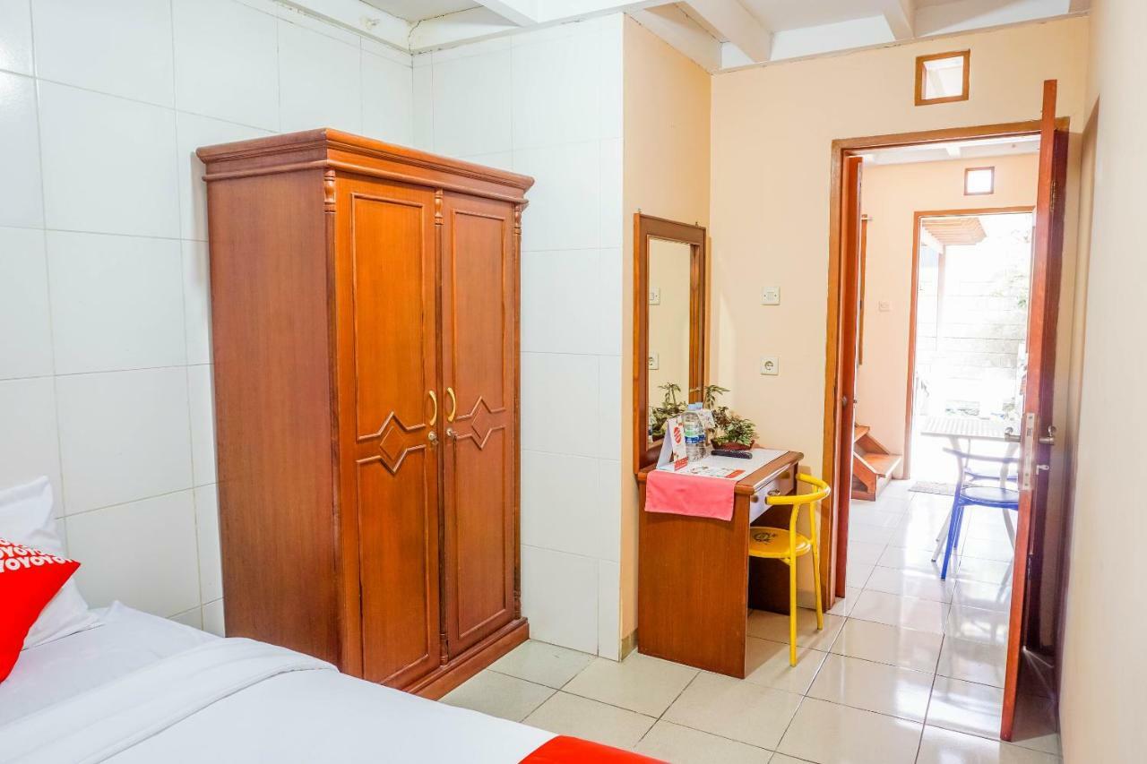 Oyo 1488 Hotel Cemara Asri Lembang Exterior foto